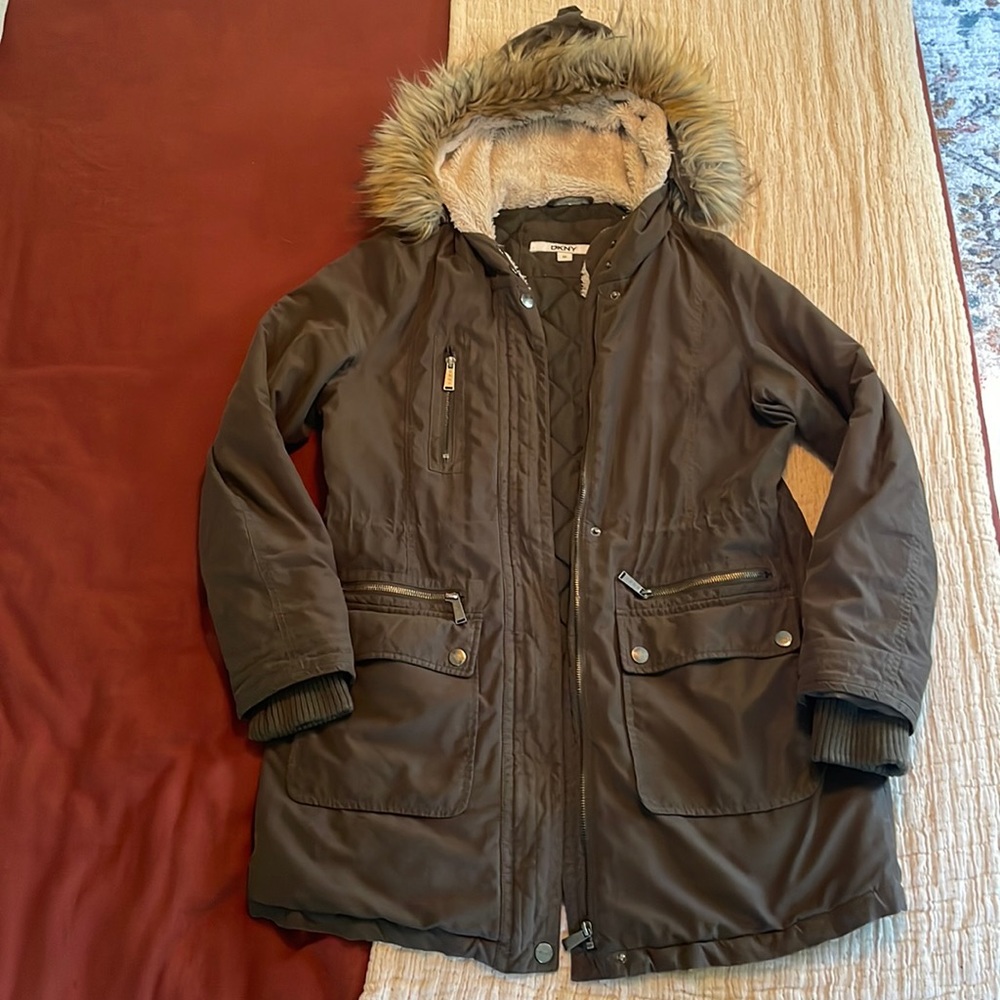 DKNY military green/brown quilted parka, M